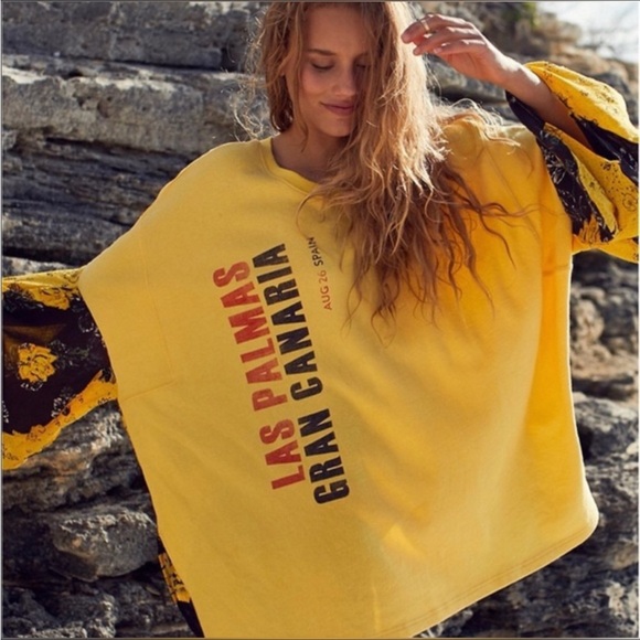 Free People Sunkissed Pullover Graphic Las Palmas Yellow Floral Oversized XS/S - Picture 2 of 10